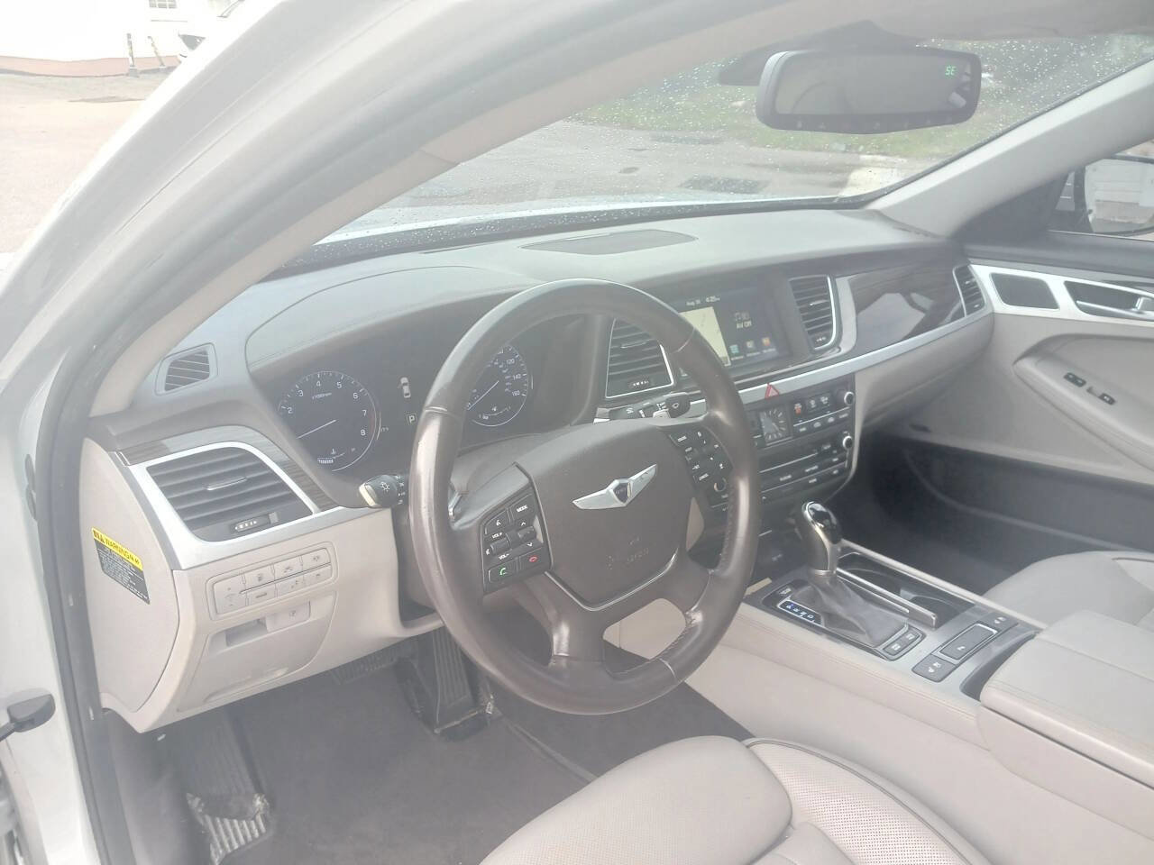 Used 2015 Hyundai Genesis 3.8 w/ Option Group 03 image 10