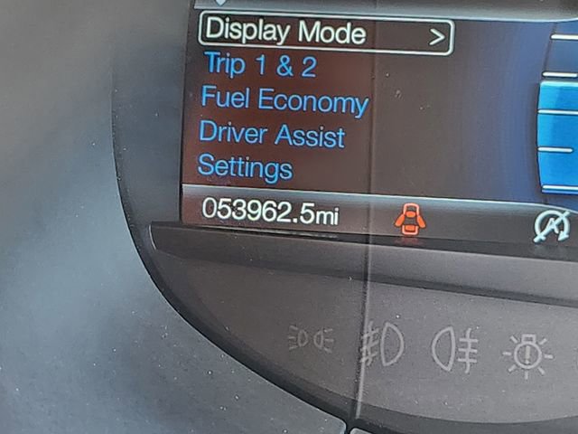 Used 2021 Ford Edge SE image 24