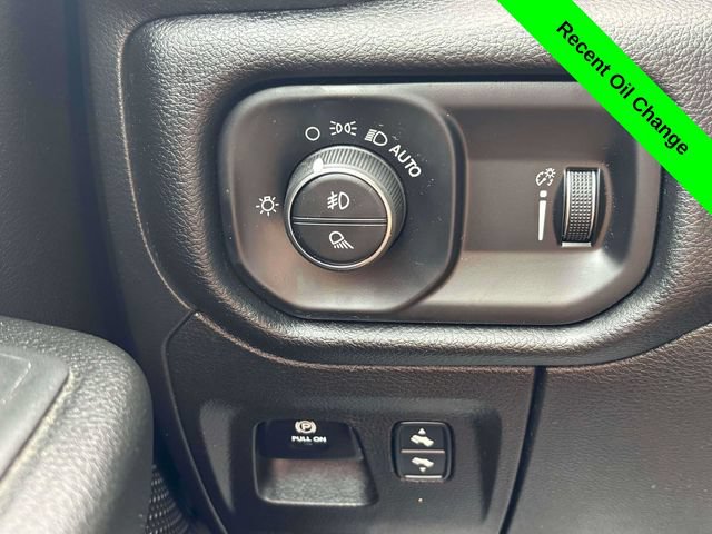 Used 2022 RAM 1500 Big Horn w/ Night Edition AWD/4WD image 11