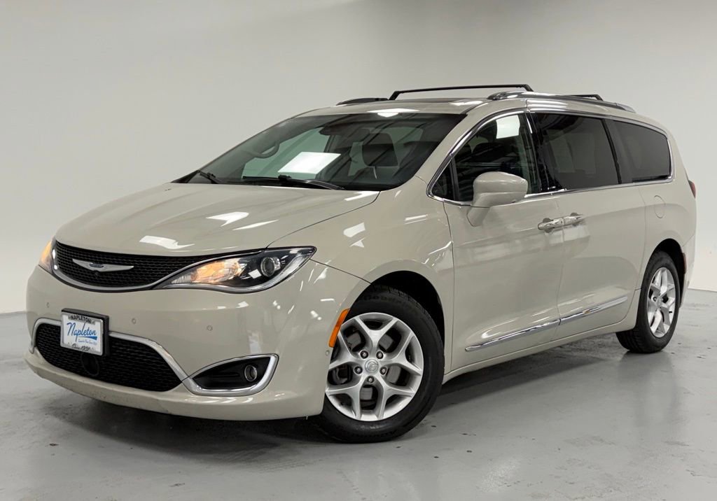 Used 2020 Chrysler Pacifica Touring-L Plus w/ Tire & Wheel Group