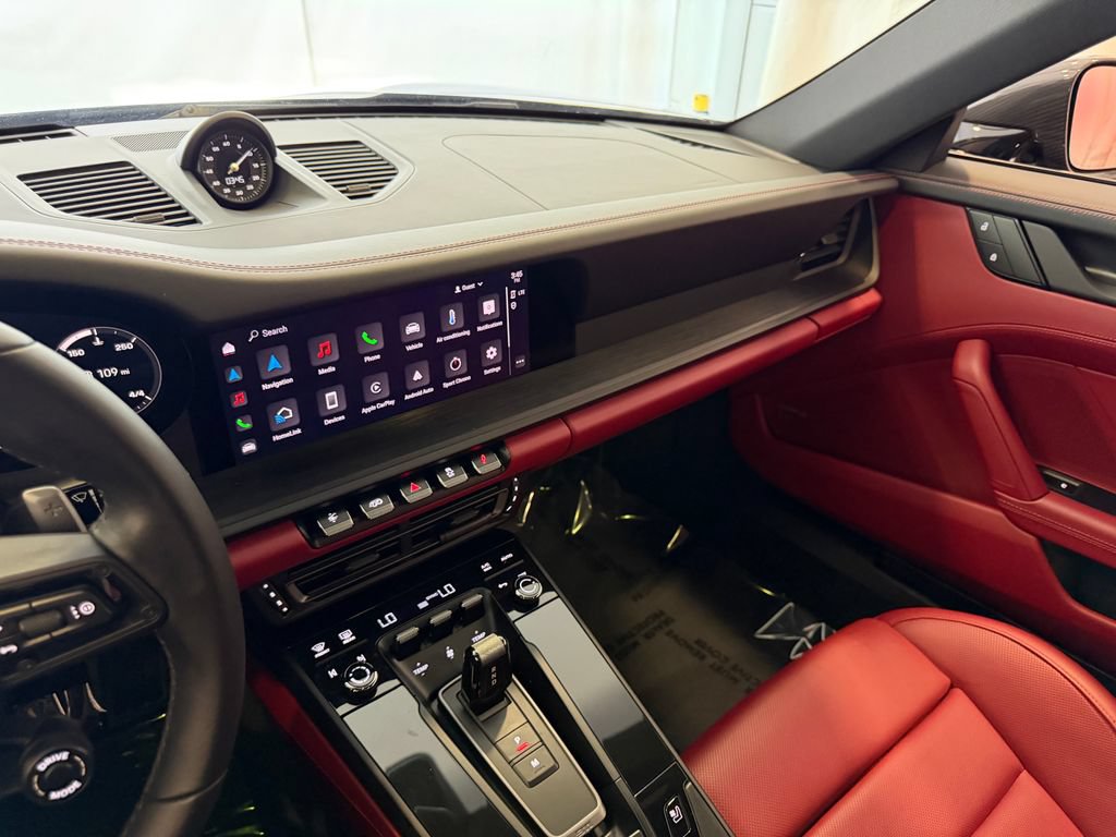 Certified 2024 Porsche 911 Carrera GTS RWD image 17