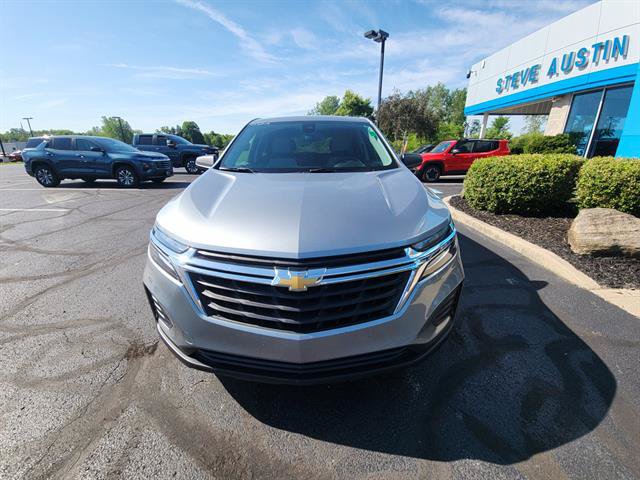Used 2024 Chevrolet Equinox LS w/ LS Convenience Package FWD image 3
