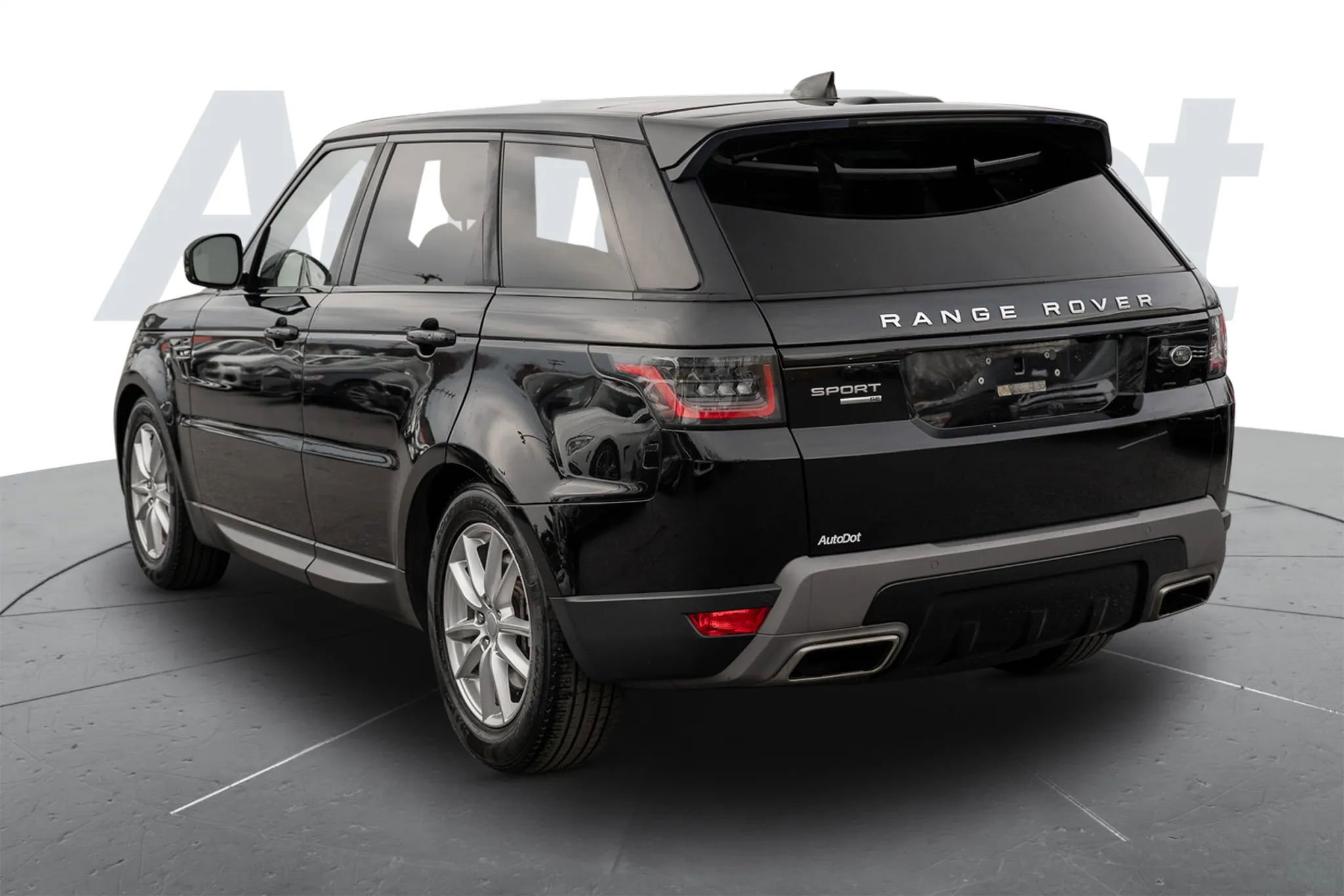 Used 2018 Land Rover Range Rover Sport SE image 2