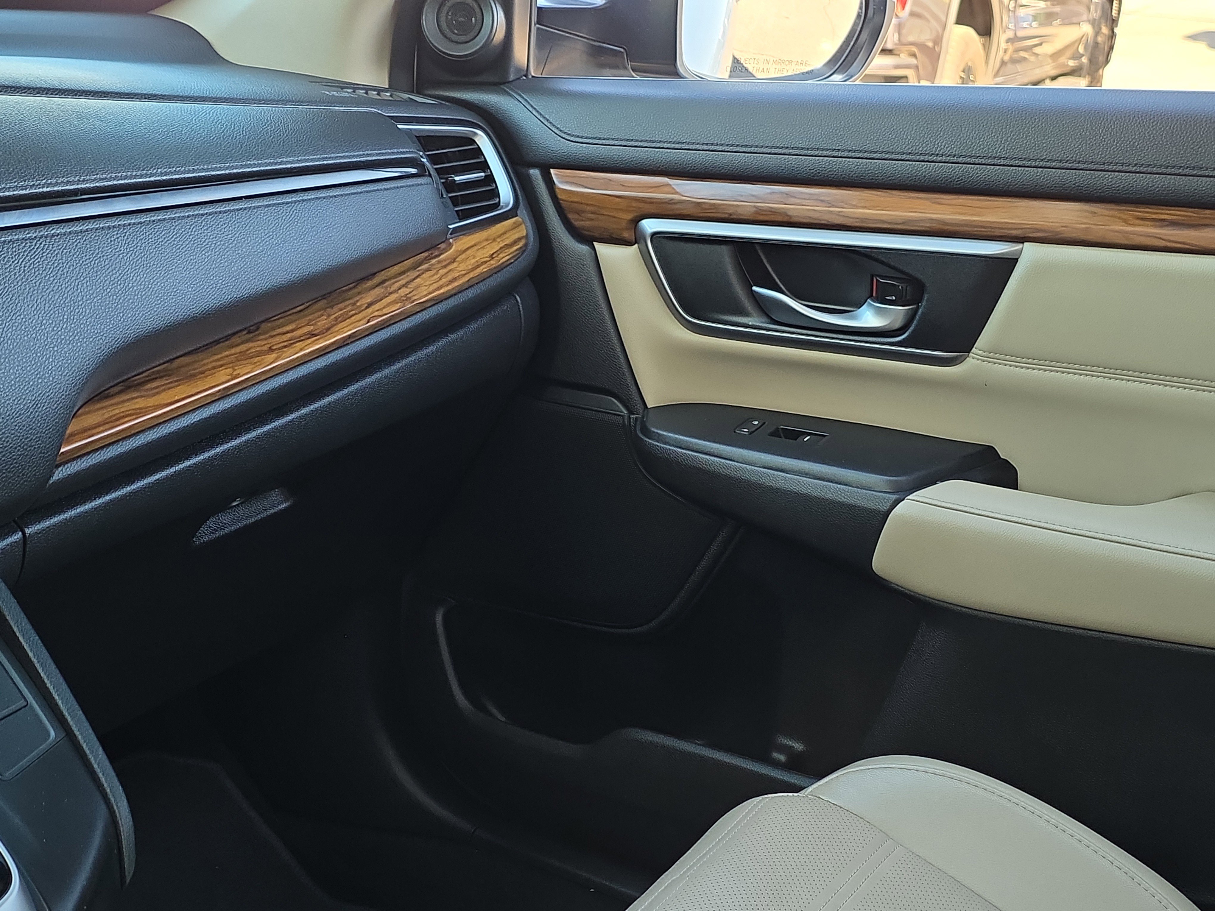 Used 2018 Honda CR-V Touring image 26