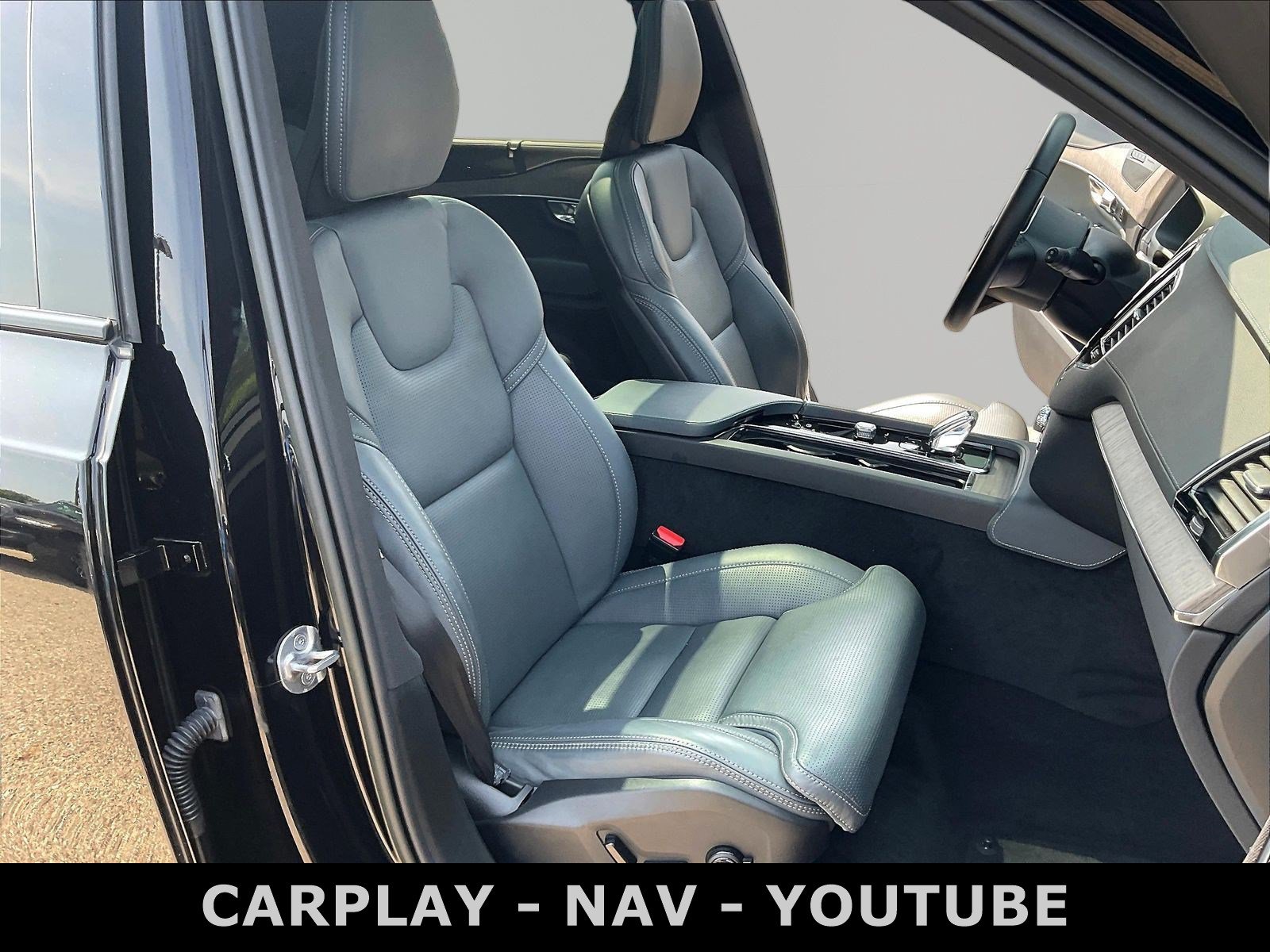 Used 2023 Volvo XC90 T8 Ultimate AWD/4WD image 30