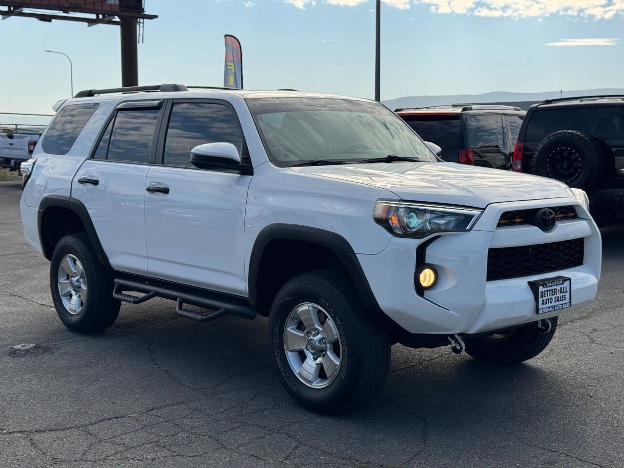 Used 2014 Toyota 4Runner SR5 image 12