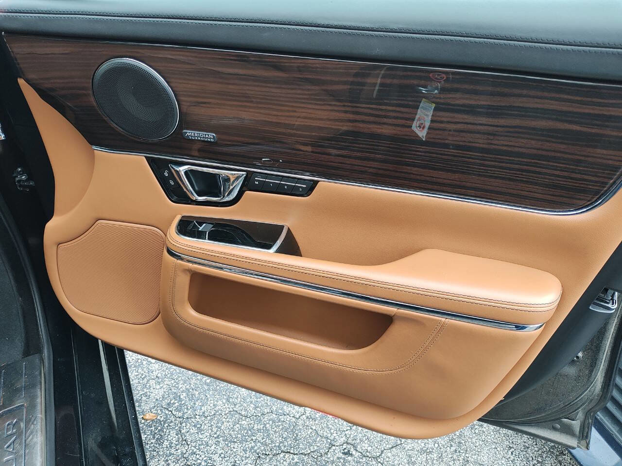 Used 2015 Jaguar XJ L Portfolio image 52