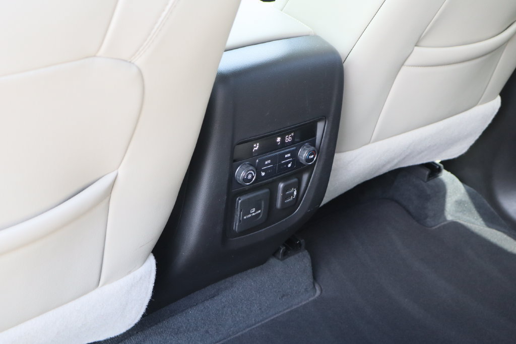 Certified 2021 Buick Enclave Premium w/ Sun and Sites Package FWD image 25