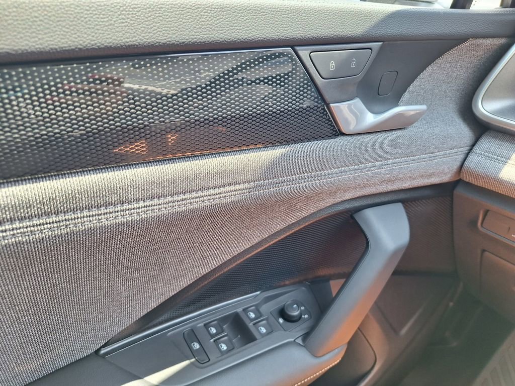 New 2025 Volkswagen Tiguan S image 23