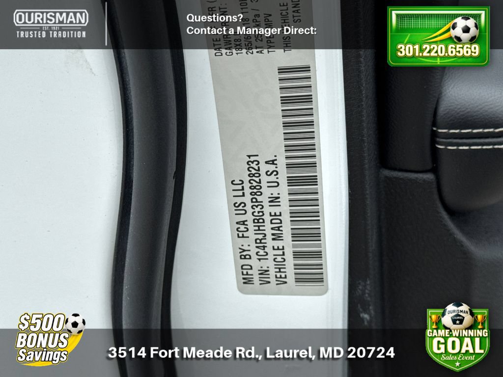 Used 2023 Jeep Grand Cherokee Limited AWD/4WD image 32