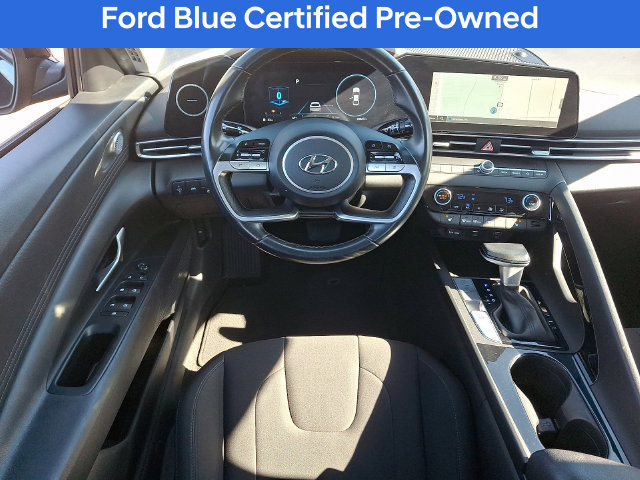 Used 2023 Hyundai Elantra SEL w/ Convenience Package FWD image 12