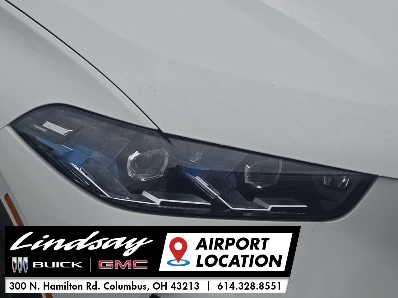 Used 2025 BMW X5 xDrive50e image 2