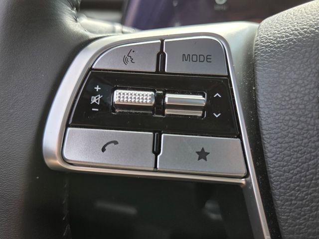 Used 2025 Kia Telluride SX w/ SX Captain's Chair Package FWD image 34