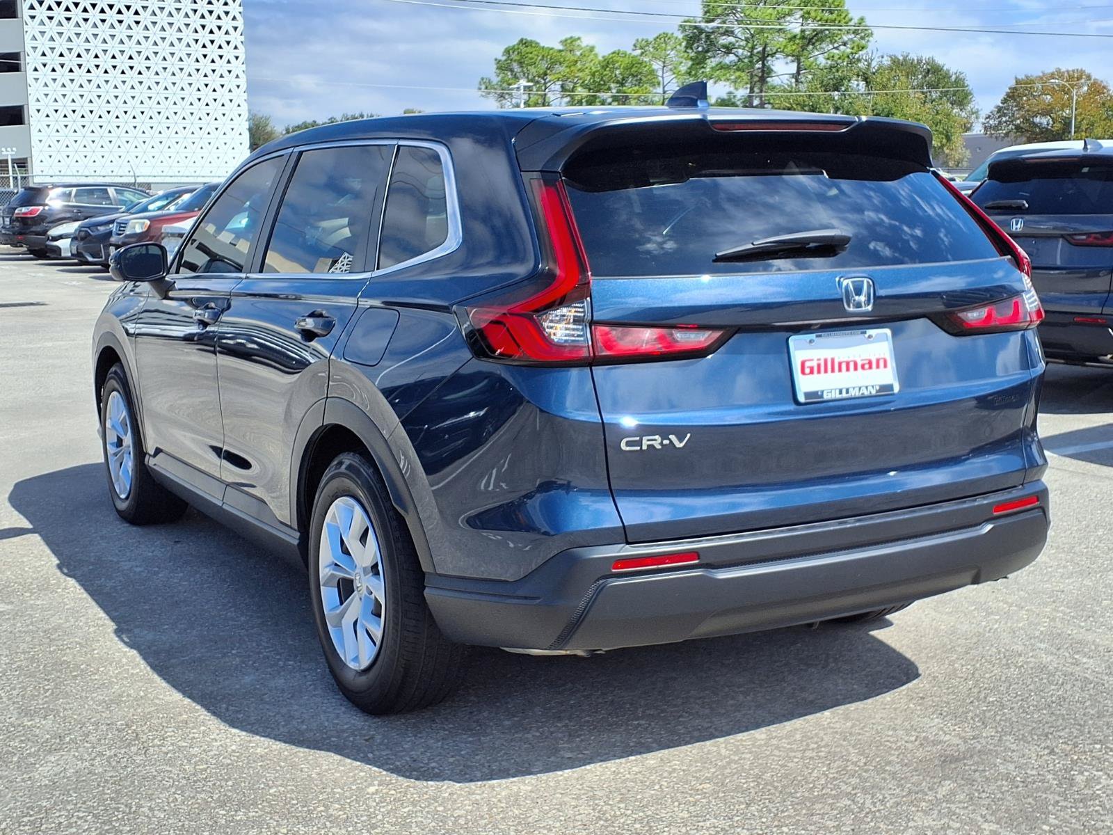 Used 2025 Honda CR-V LX image 3