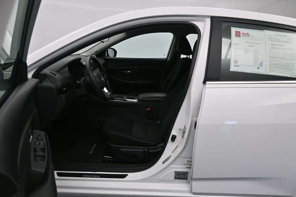 Used 2024 Nissan Sentra SV FWD image 20