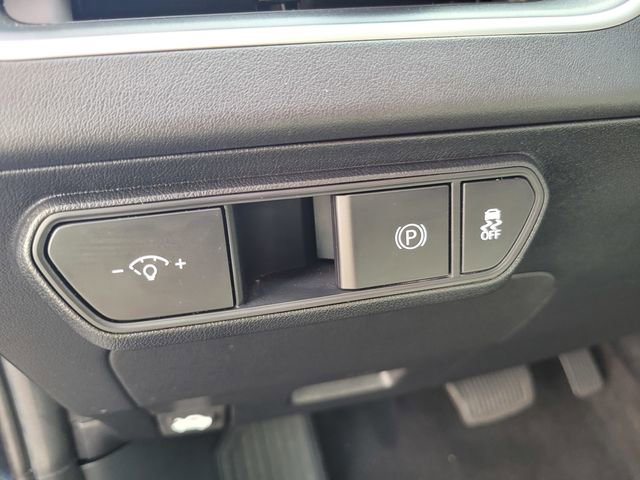 Used 2025 Kia K4 LXS image 17