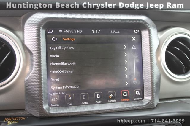 Used 2023 Jeep Wrangler Sahara image 22