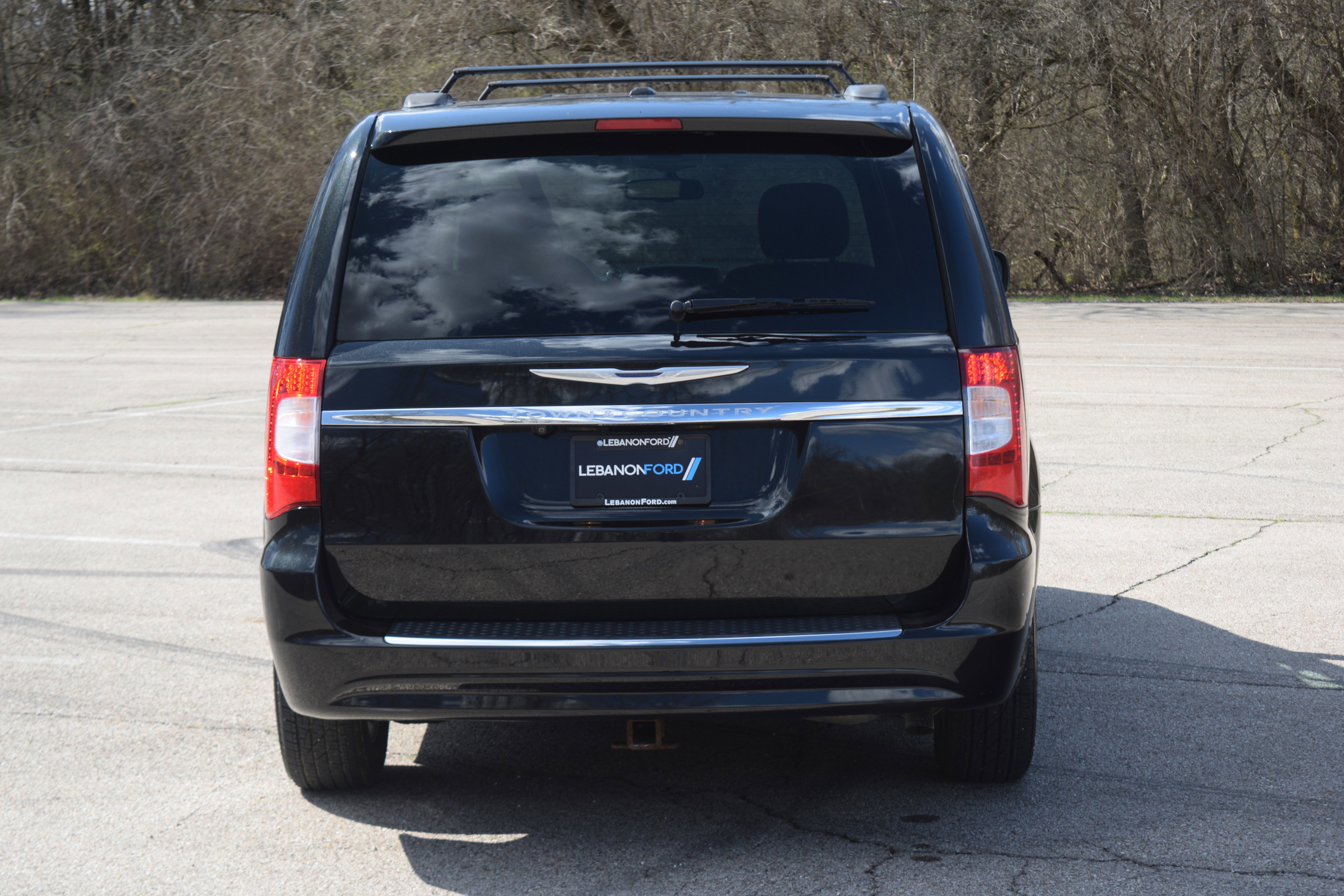 Used 2015 Chrysler Town & Country Touring w/ Driver Convenience Group image 26