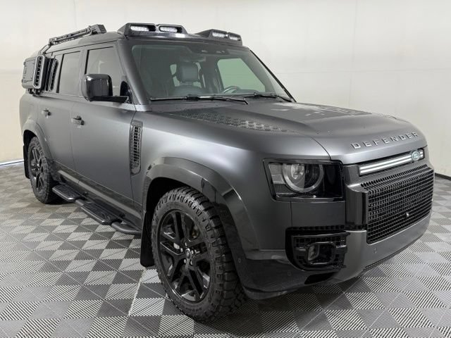 Used 2025 Land Rover Defender 130 Outbound AWD/4WD image 9