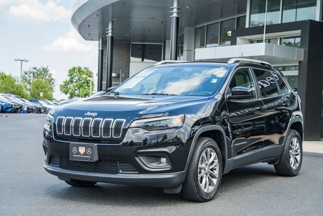 Used 2019 Jeep Cherokee Latitude Plus FWD image 3