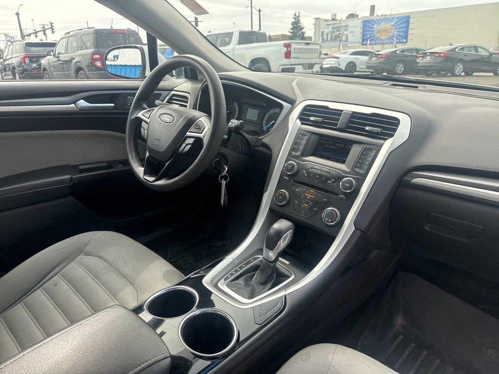 Used 2014 Ford Fusion S image 31