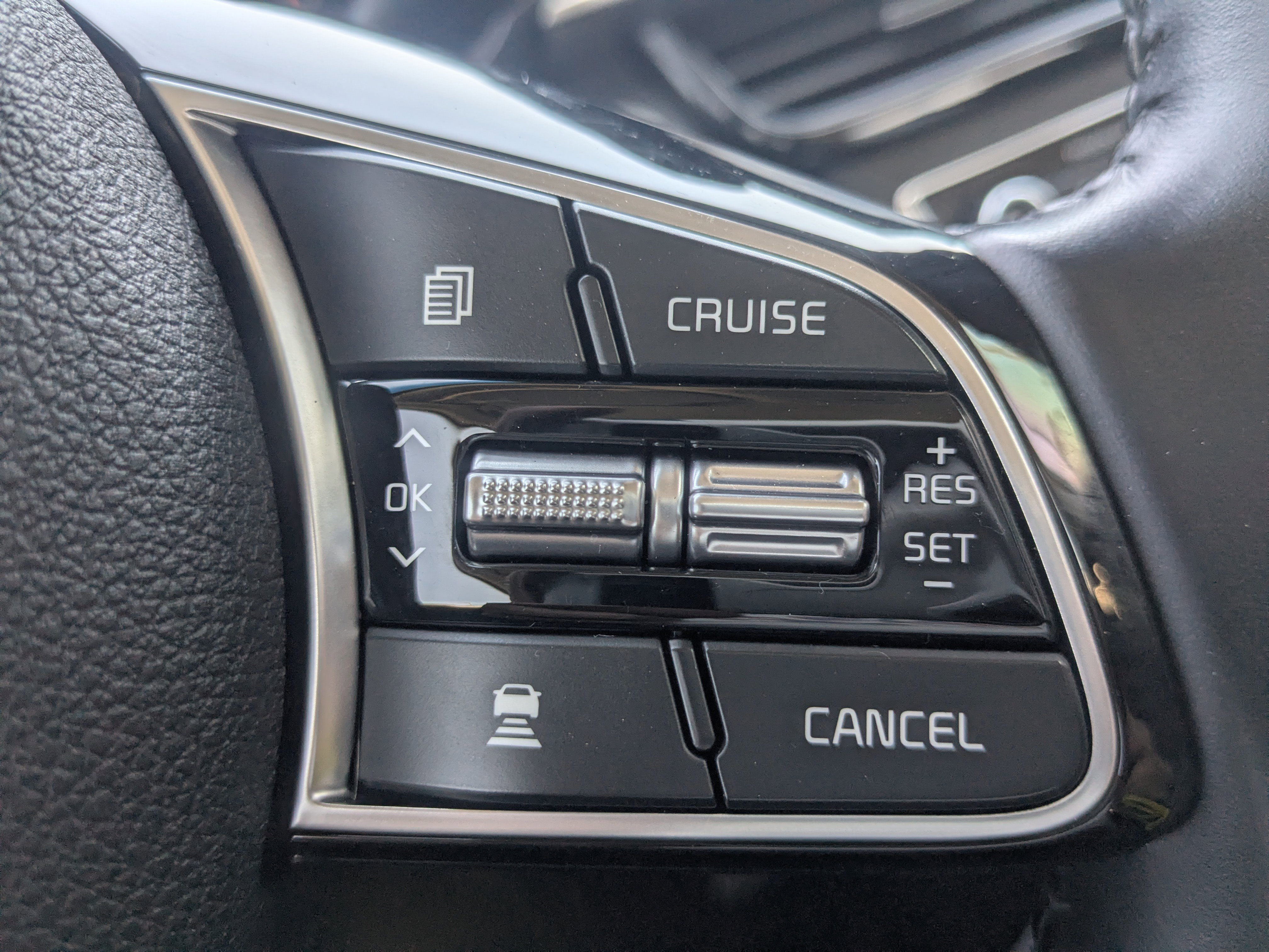 Used 2019 Kia Optima EX image 30