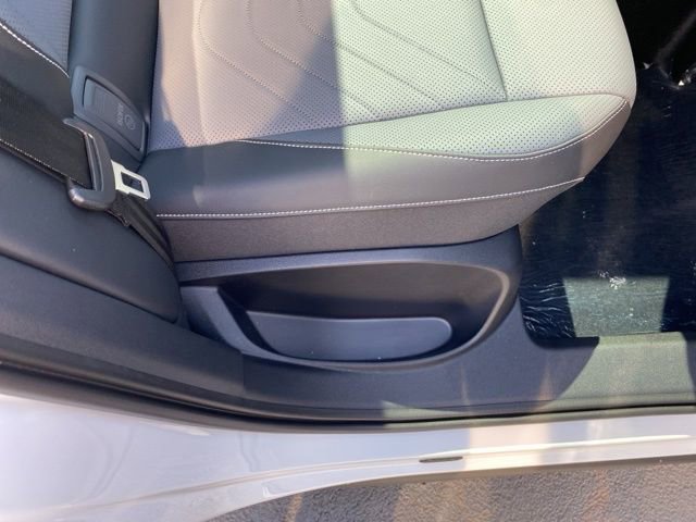 New 2025 Volkswagen Tiguan SE image 51