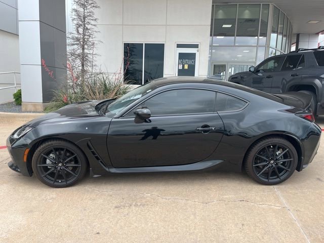 Used 2024 Toyota GR86 Premium image 2