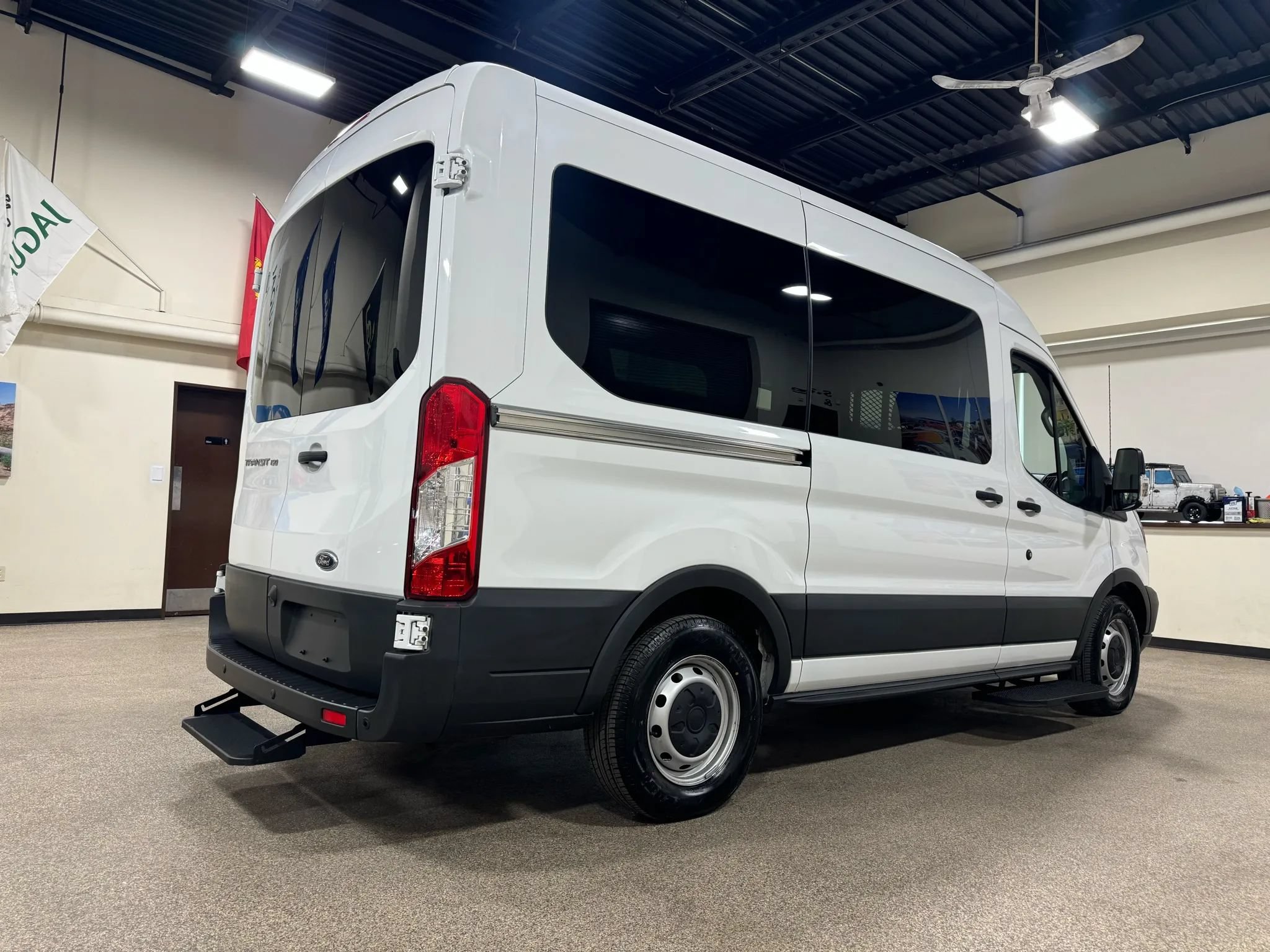 Used 2016 Ford Transit 150 130 Medium Roof RWD image 6