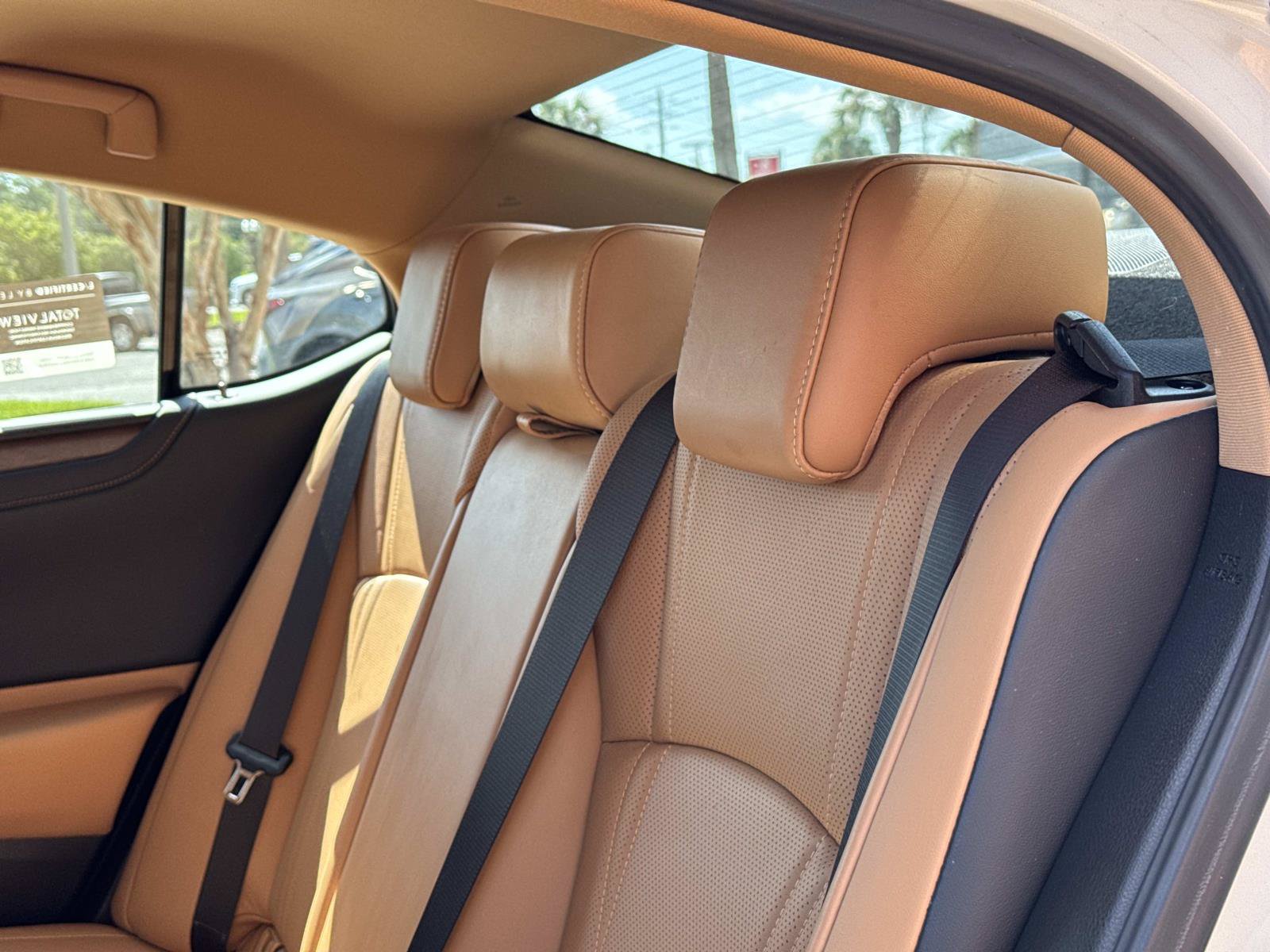 Used 2024 Lexus ES 300h w/ Technology Package FWD image 19