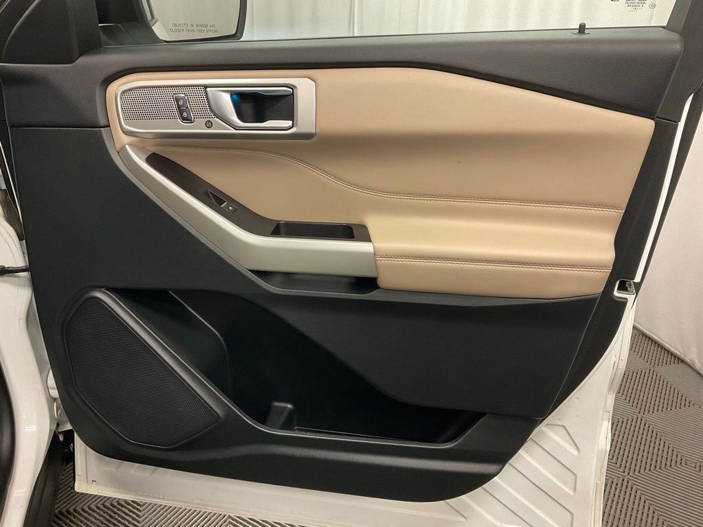 Used 2021 Ford Explorer Limited w/ Equipment Group 301A image 25