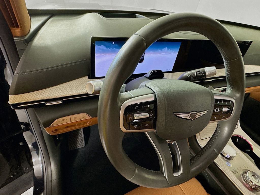 Used 2025 Genesis GV80 3.5T Advanced image 11