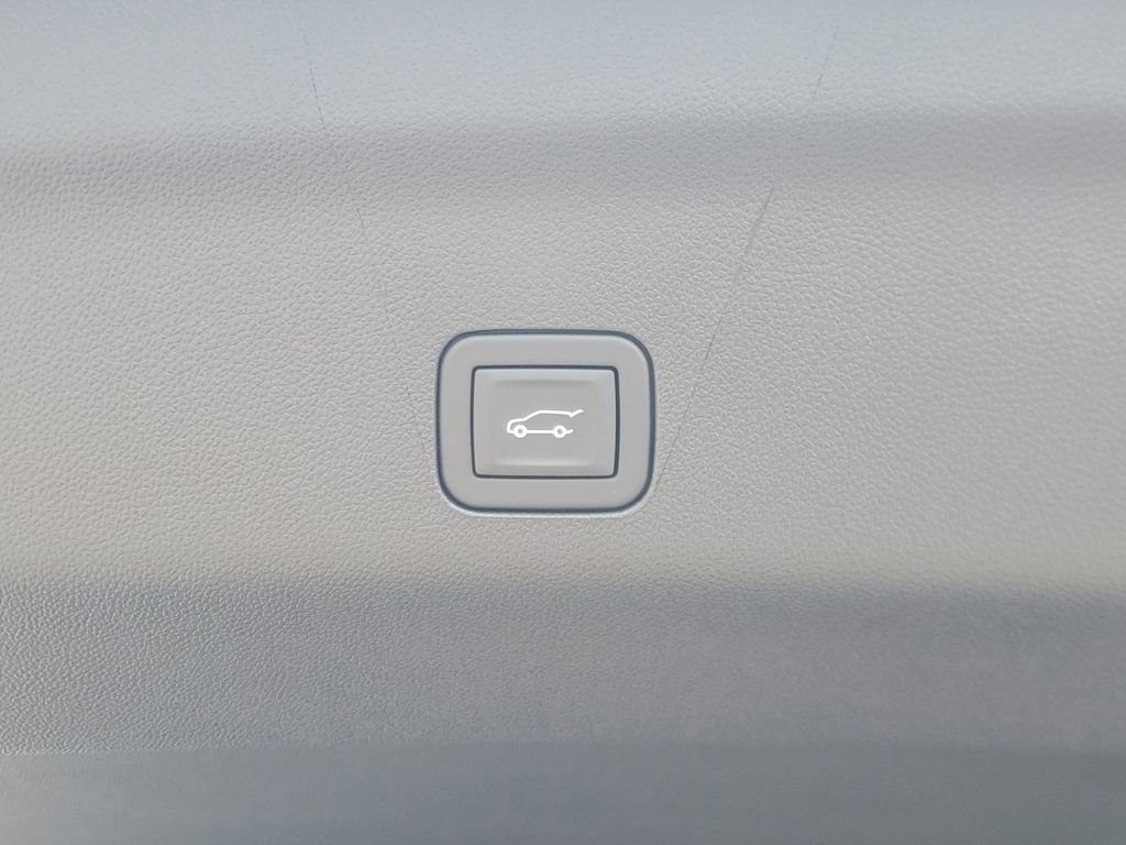 New 2026 Chevrolet Tahoe LT w/ Comfort Package image 8