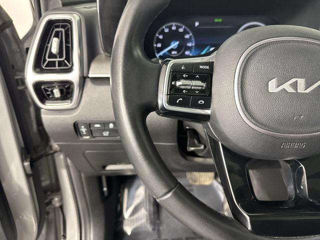 Used 2023 Kia Sorento SX FWD image 12