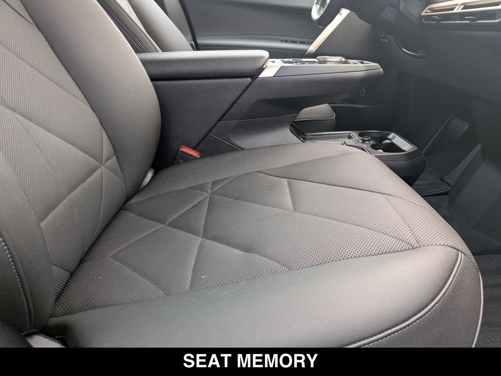 Certified 2024 BMW iX xDrive50 w/ Sport Package AWD/4WD image 27