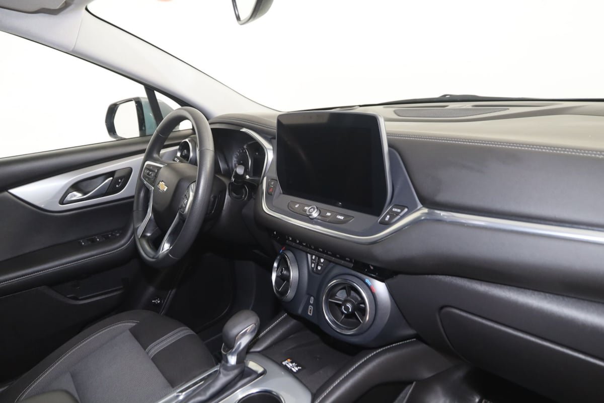 Used 2024 Chevrolet Blazer LT w/ Convenience Package FWD image 37