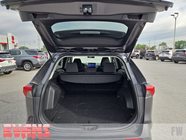 Used 2025 Toyota RAV4 XLE AWD/4WD image 29