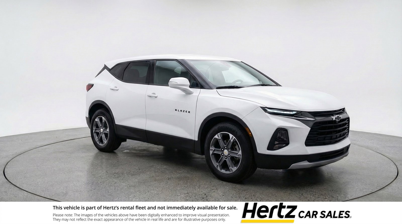 Used 2025 Chevrolet Blazer LT FWD image 1