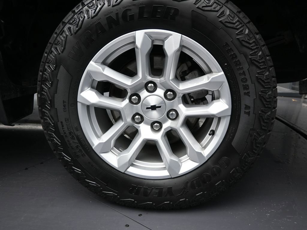 Used 2023 Chevrolet Silverado 1500 RST image 10