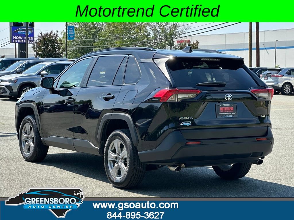 Used 2025 Toyota RAV4 XLE FWD image 4
