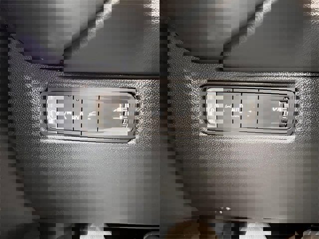 Certified 2024 Chevrolet Equinox EV RS image 17