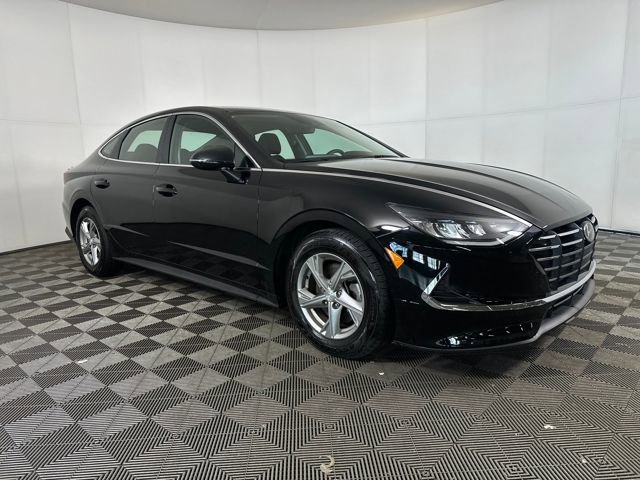 Certified 2023 Hyundai Sonata SE w/ Preferred Accessory Package image 2