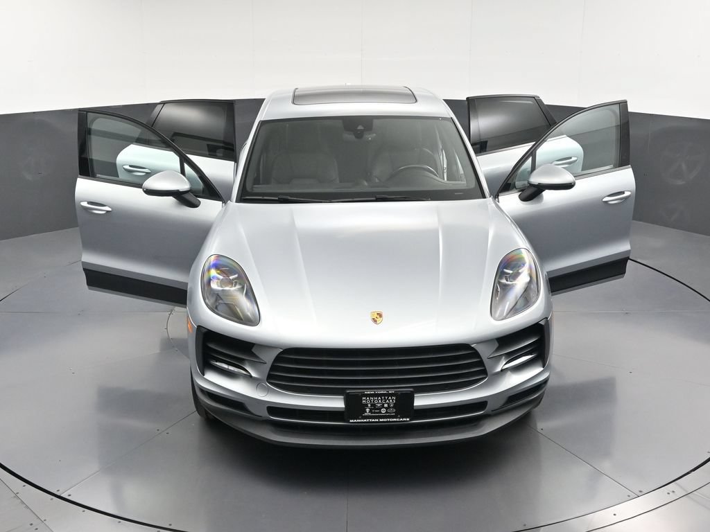Certified 2020 Porsche Macan AWD/4WD image 32