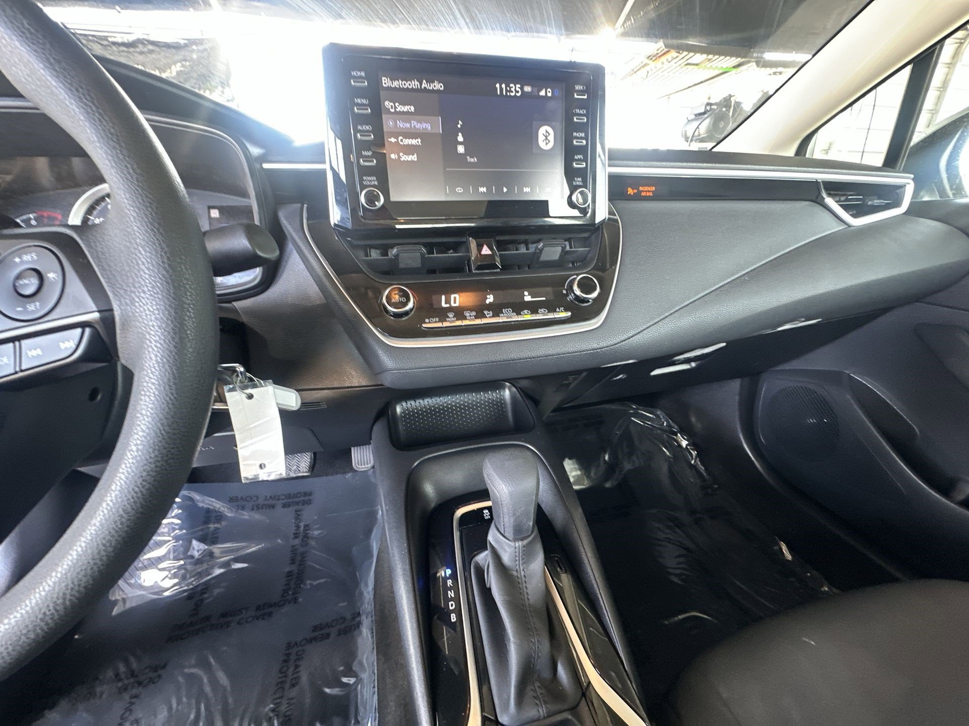 Used 2020 Toyota Corolla LE image 24