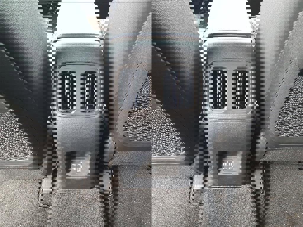 Used 2022 Hyundai Tucson Limited w/ Cargo Package image 6