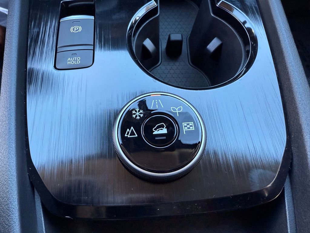 New 2026 Nissan Rogue Rock Creek image 25