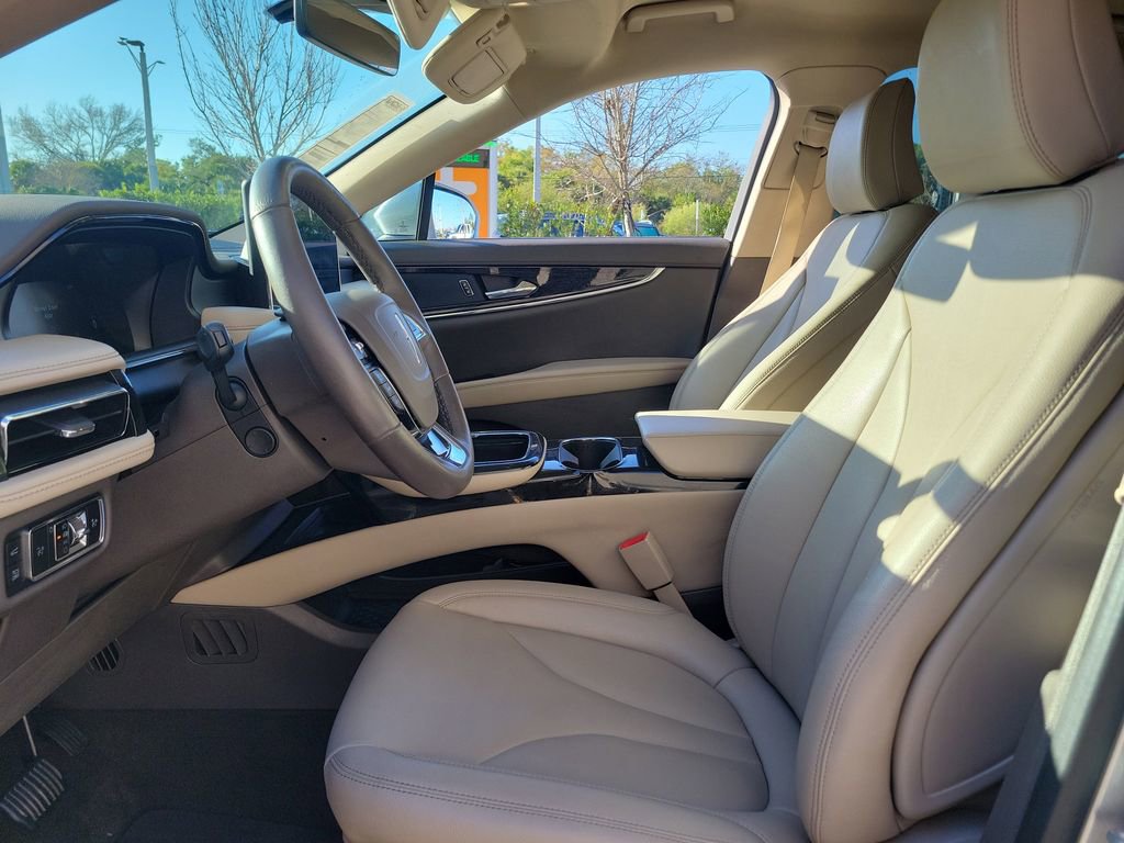 Used 2023 Lincoln Nautilus AWD w/ Premium Package image 24