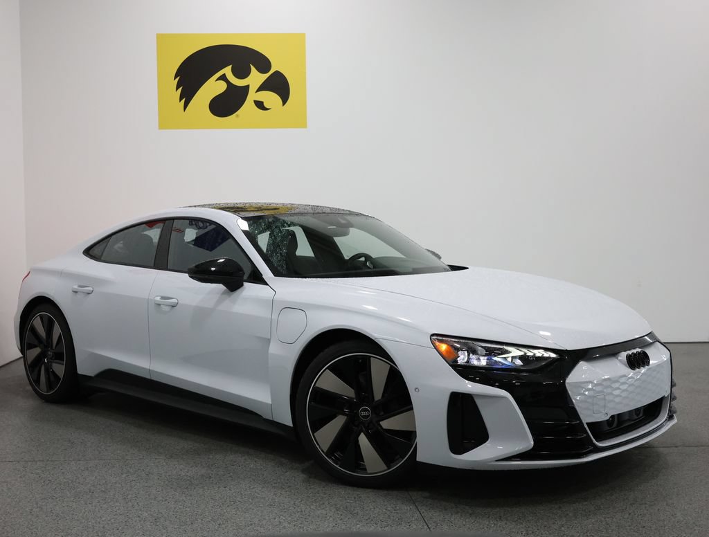 Used 2023 Audi e-tron GT Prestige w/ Prestige Package AWD/4WD image 2