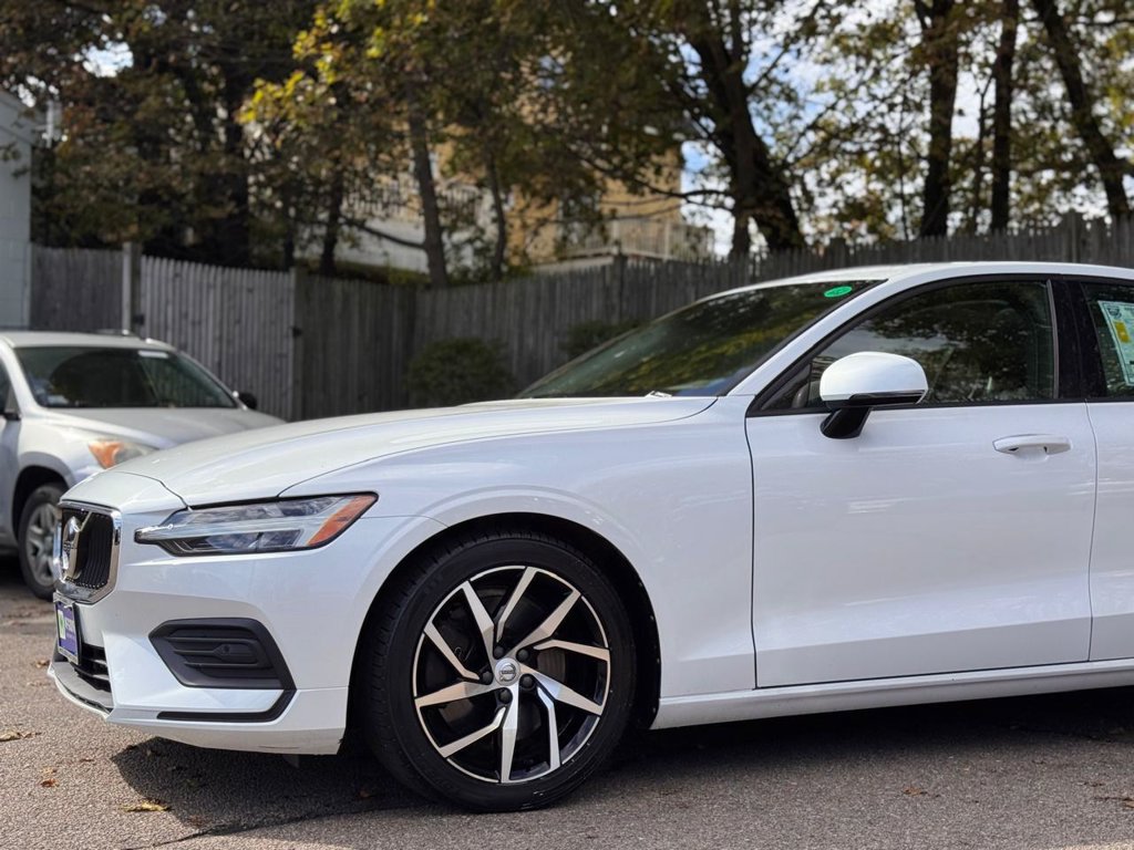 Used 2019 Volvo S60 T6 Momentum w/ Premium Package AWD/4WD image 9