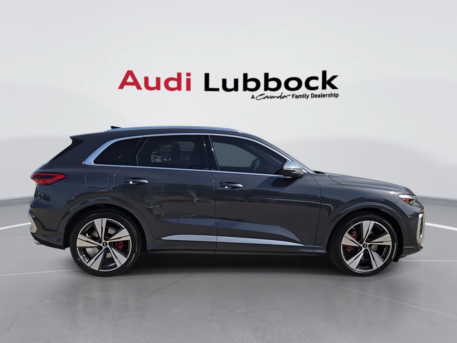 Certified 2025 Audi SQ5 Premium Plus AWD/4WD image 9